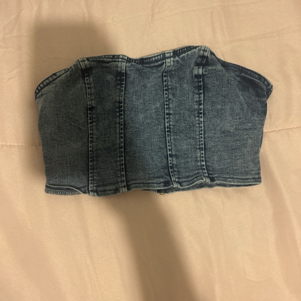 SHEIN Blue Denim Crop Top with Structured Seams
